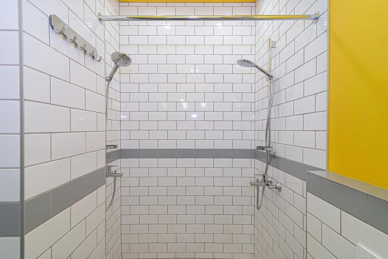 Modern Vilnius Old Town Apartment With Free Parking エクステリア 写真