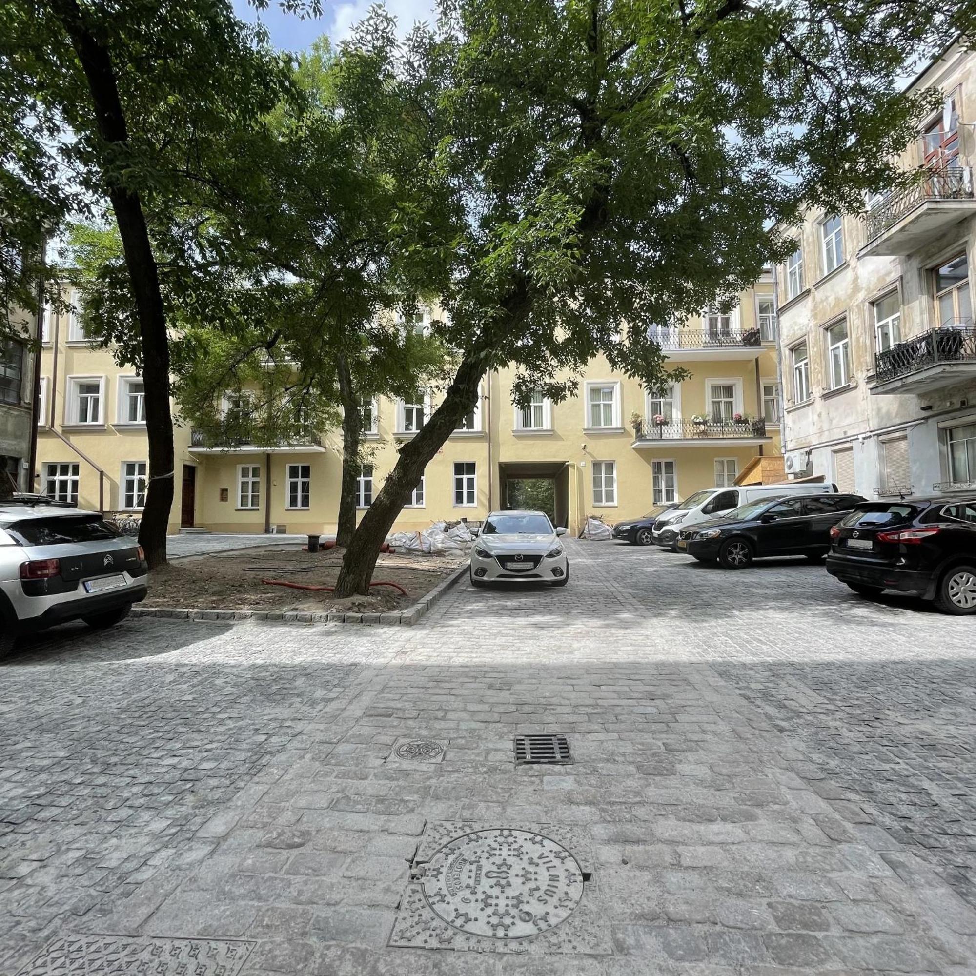 Modern Vilnius Old Town Apartment With Free Parking エクステリア 写真